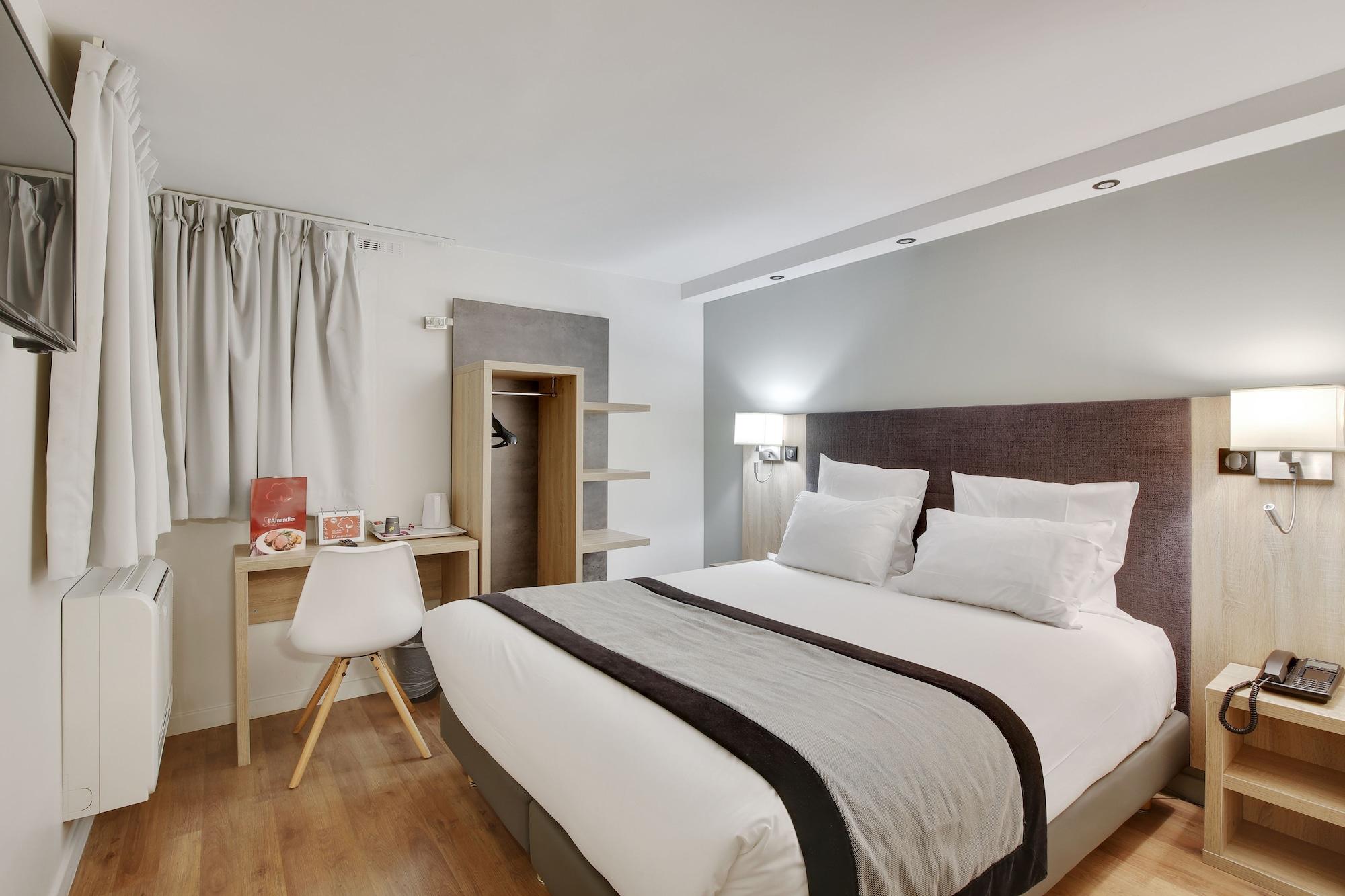 Hotel L'Amandier Nanterre Esterno foto