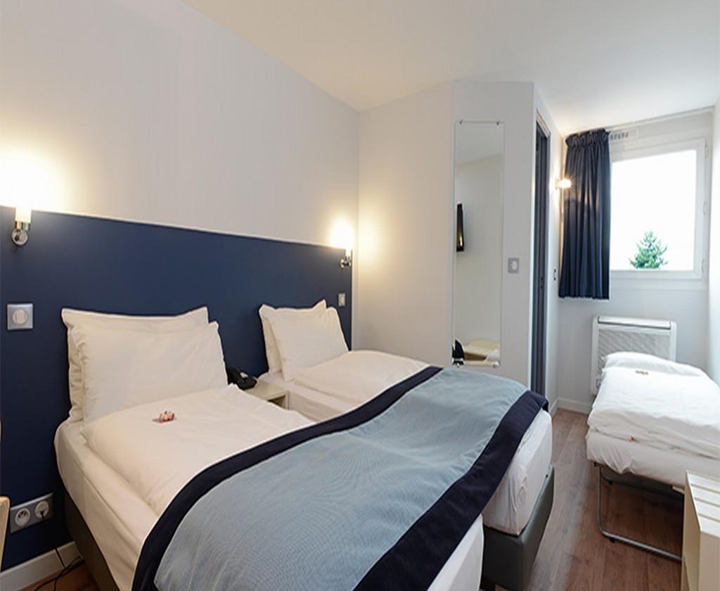 Hotel L'Amandier Nanterre Esterno foto