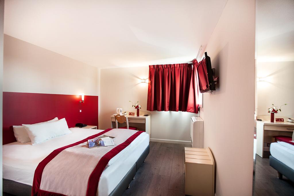 Hotel L'Amandier Nanterre Esterno foto